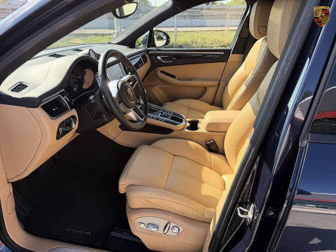 2017 Porsche Macan