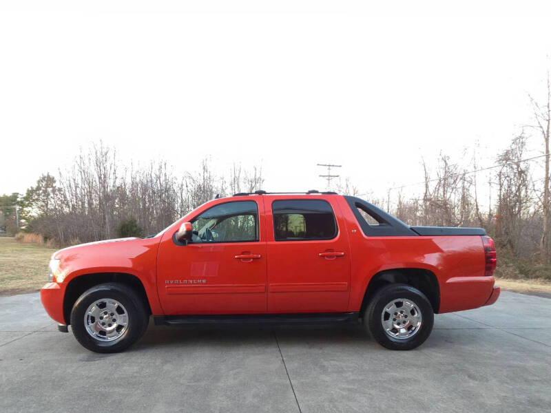2011 Chevrolet Avalanche LT