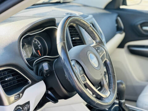 2020 Jeep Cherokee Latitude Lux