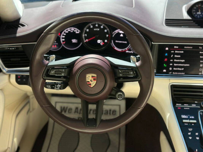 2023 Porsche Panamera GTS