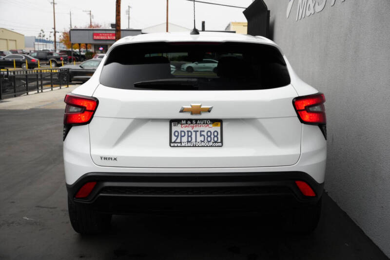 2025 Chevrolet Trax LS