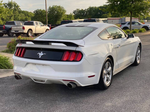 2016 Ford Mustang V6