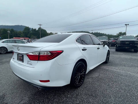 2015 Lexus ES 350 Crafted Line