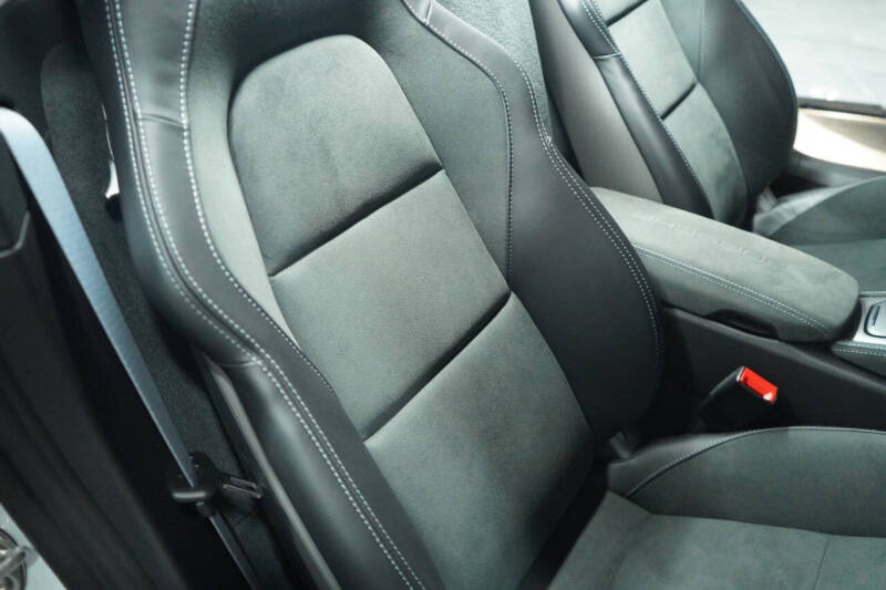 2023 Porsche 718 Cayman GT4 RS