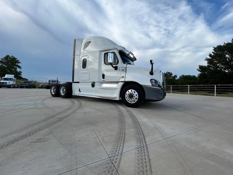 2016 Freightliner Cascadia