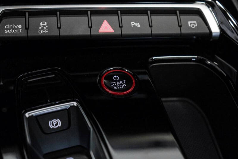 2022 Audi e-tron GT quattro Premium Plus