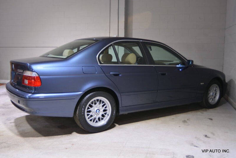 2002 BMW 5 Series 525i