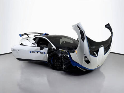 2023 Lamborghini Huracan STO