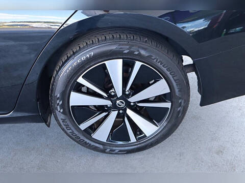 2021 Nissan Altima 2.5 SV