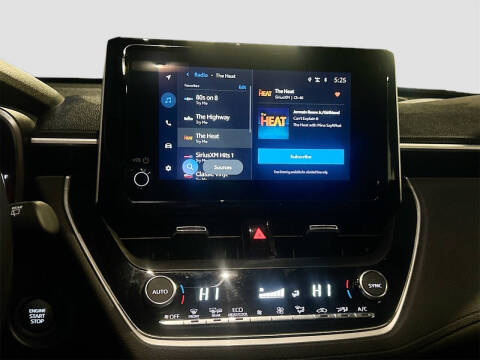 2025 Toyota Corolla Cross XLE