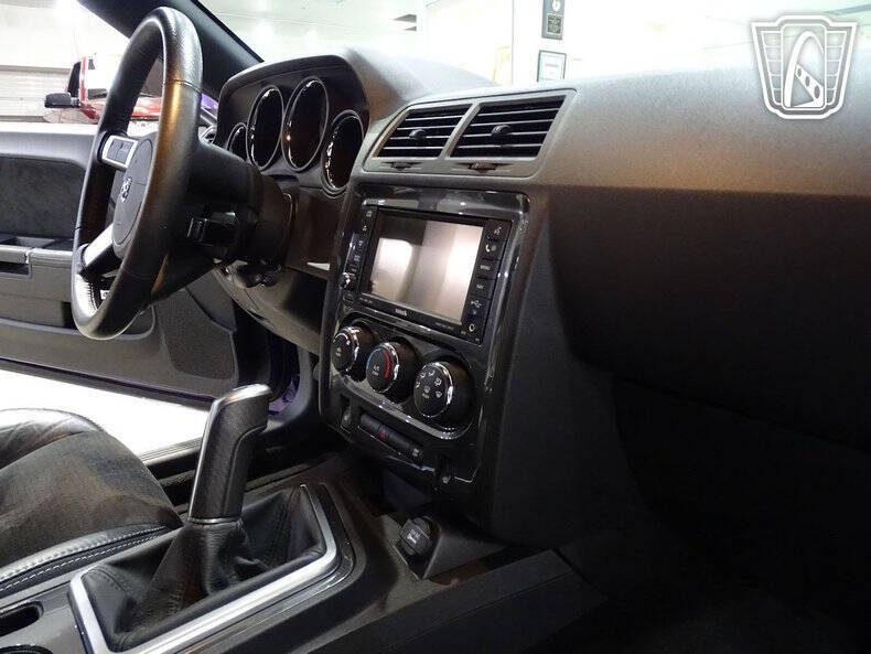 2010 Dodge Challenger SRT8