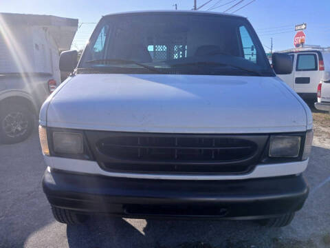 2000 Ford E-250