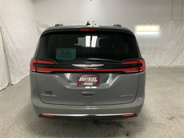 2023 Chrysler Pacifica Limited