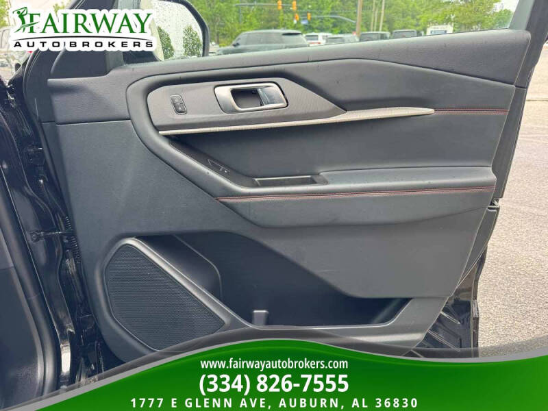 2025 Ford Explorer ST-Line