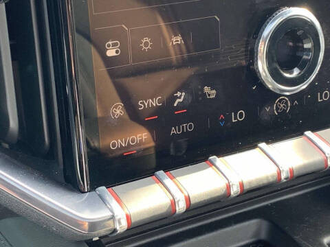 2024 GMC Acadia AT4