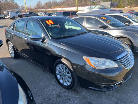 2014 Chrysler 200 for sale at Space & Rocket Auto Sales in Meridianville AL