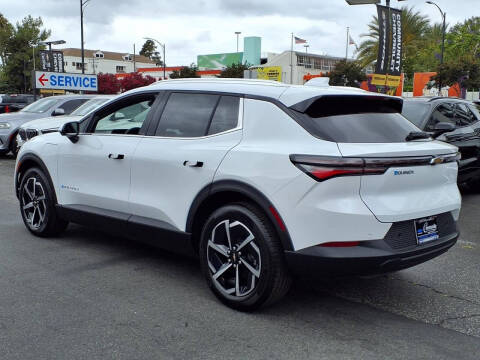 2026 Chevrolet Equinox EV LT 2