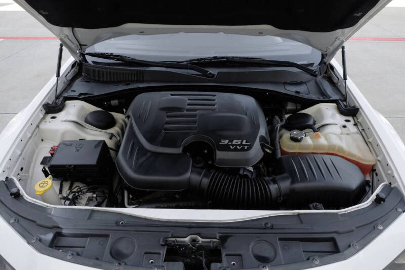 2016 Chrysler 300