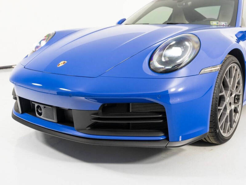 2025 Porsche 911 Carrera