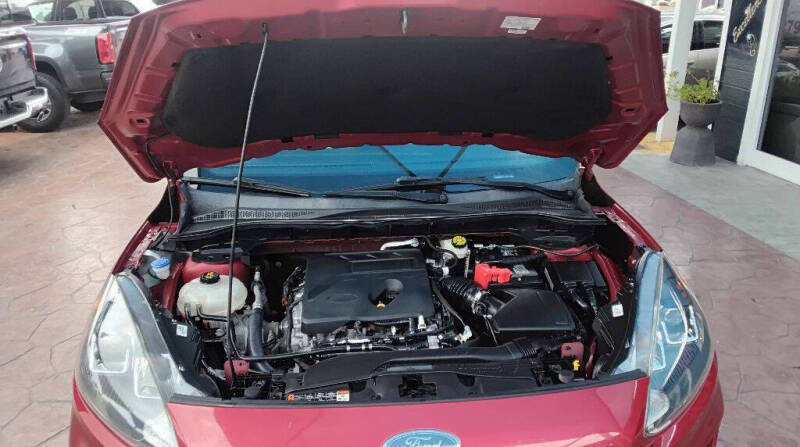 2020 Ford Escape SE
