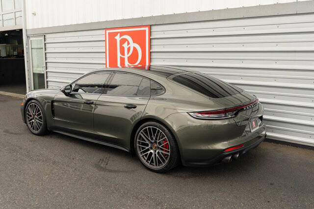 2022 Porsche Panamera 39