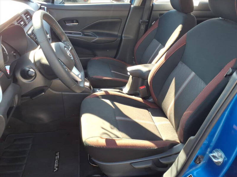 2024 Nissan Versa SR