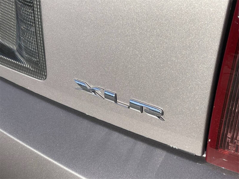 2005 Cadillac XLR