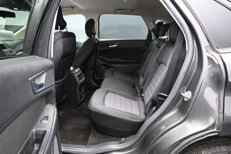 2018 Ford Edge SE