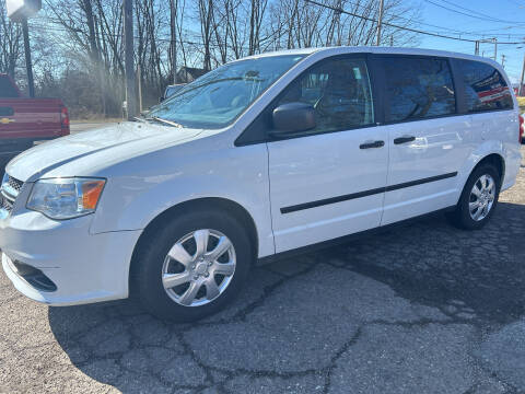 2015 Dodge Grand Caravan for sale at MEDINA WHOLESALE LLC in Wadsworth OH