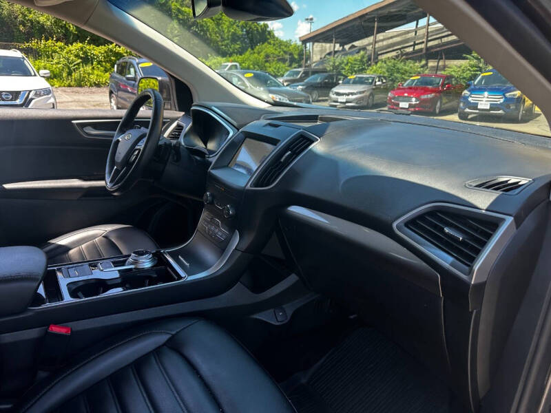 2020 Ford Edge SEL