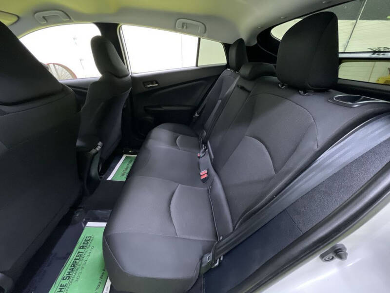 2021 Toyota Prius L Eco