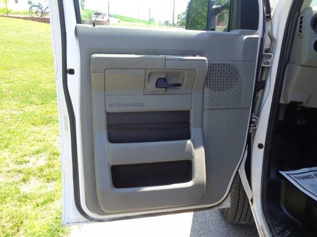 2015 Ford E-Series E-350 SD