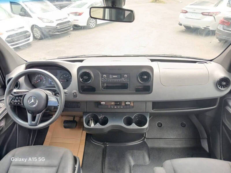 2022 Mercedes-Benz Sprinter 2500