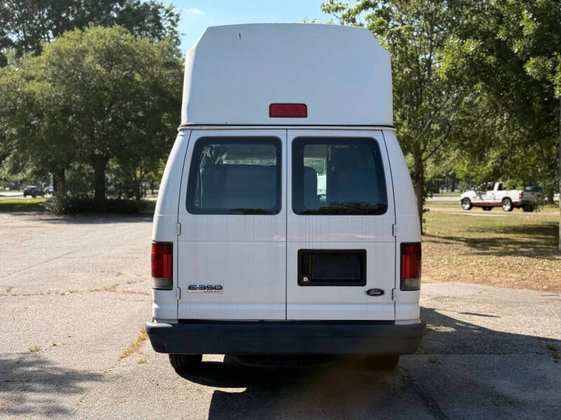 2008 Ford E-Series E-350 SD