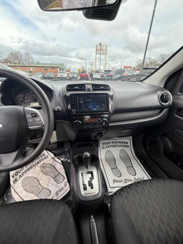 2024 Mitsubishi Mirage ES