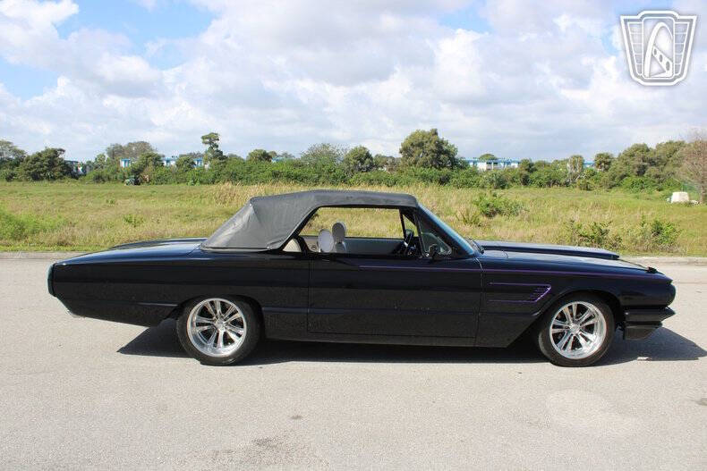 1964 Ford Thunderbird