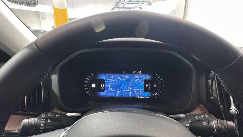 2023 Volvo XC60 B5 Plus Bright Theme