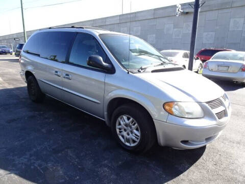 2001 Dodge Grand Caravan for sale at DONNY MILLS AUTO SALES in Largo FL