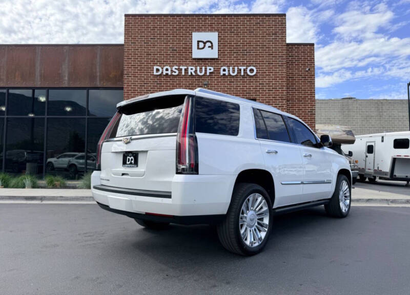 2017 Cadillac Escalade Platinum