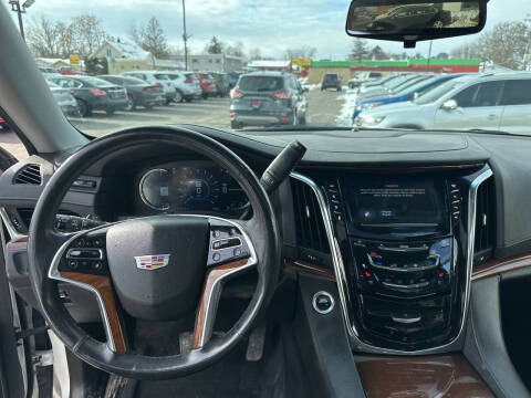 2017 Cadillac Escalade ESV Premium Luxury