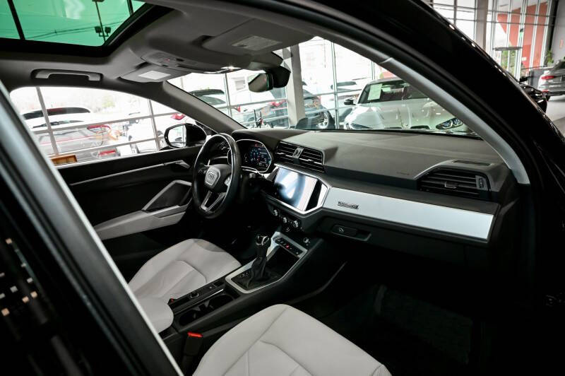 2021 Audi Q3 quattro S line Premium 45 TFSI