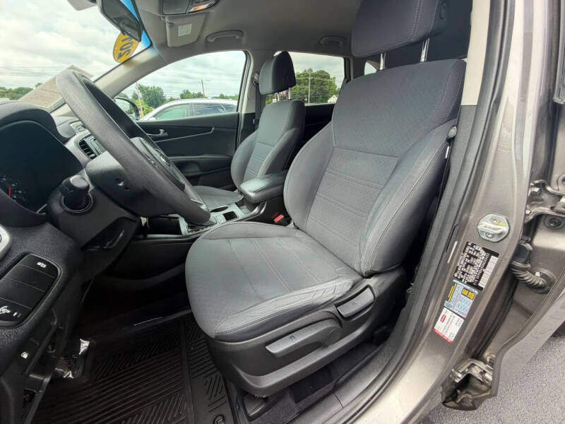 2017 Kia Sorento LX