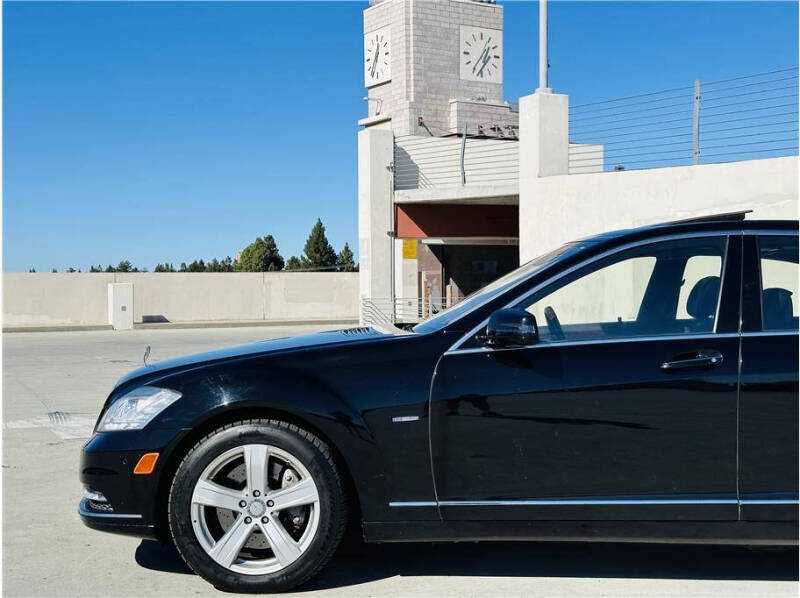 2012 Mercedes-Benz S-Class S550 photo 10