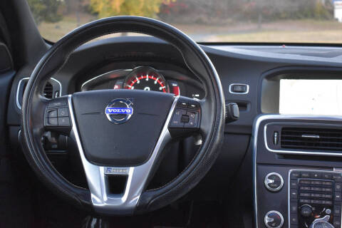 2016 Volvo S60 T5 Drive-E R-Design SE