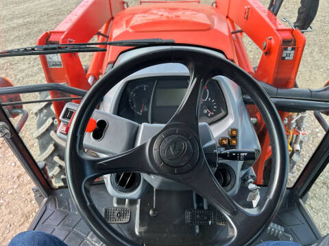 2020 Kubota M5-091HDC-1 Tractor