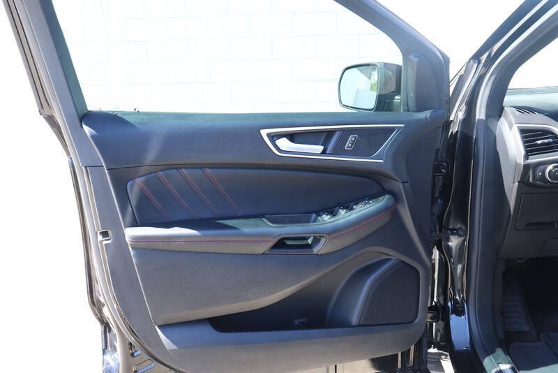 2020 Ford Edge ST Line