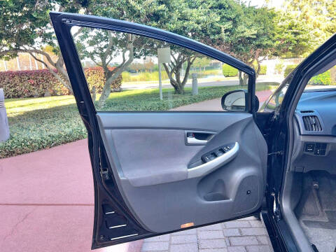 2010 Toyota Prius II