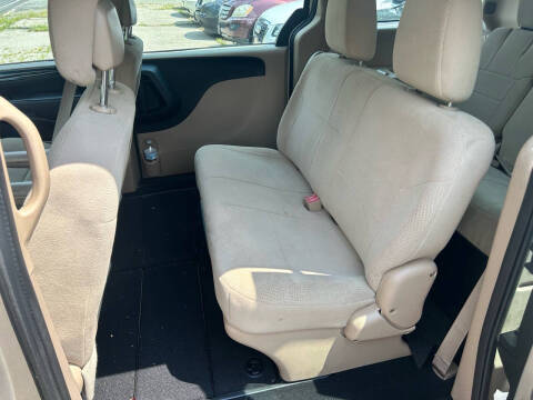 2013 Dodge Grand Caravan SE