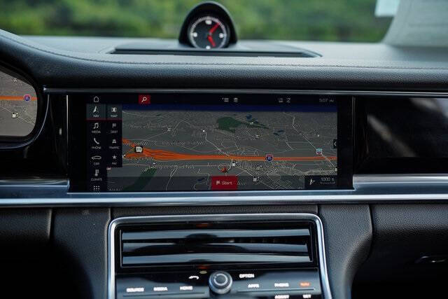 2018 Porsche Panamera 4