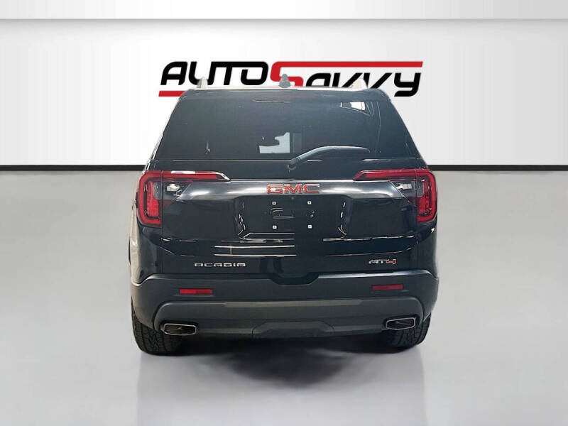 2023 GMC Acadia AT4